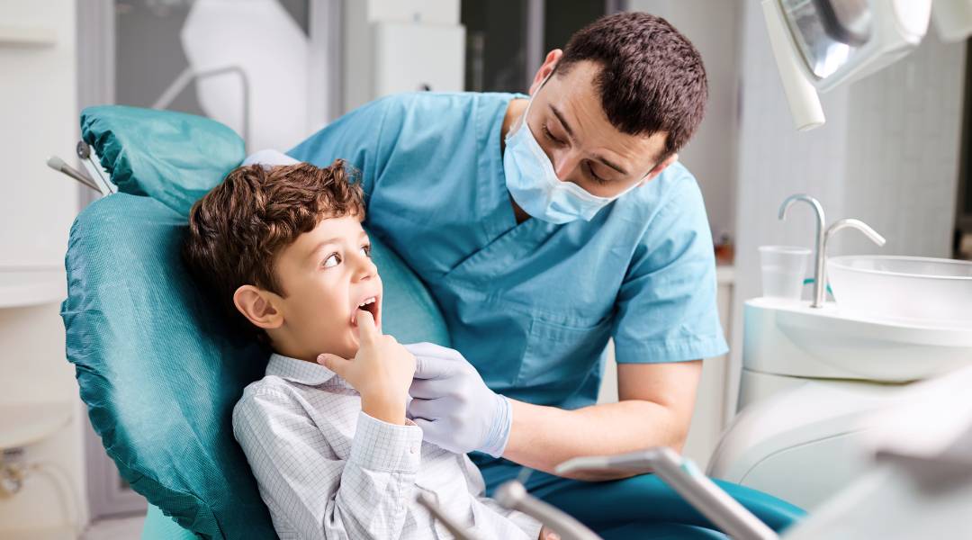 What Age Should a Child Visit the Dentist?